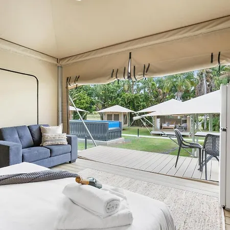 Poinciana At Cooee Bay Hotel Yeppoon Exterior photo
